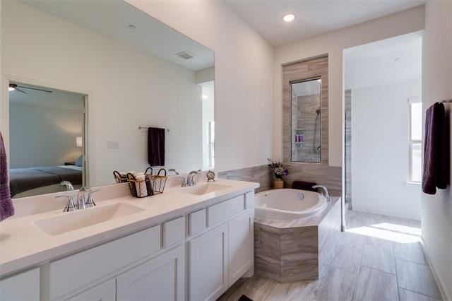 Building Photo - 7932 San Bernard Trl