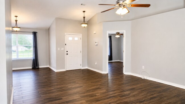 Building Photo - 1248 Jefferyscot Dr