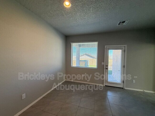 Building Photo - 4875 Mount Salas St NE