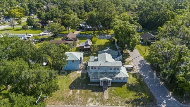 Building Photo - 300 N Church St