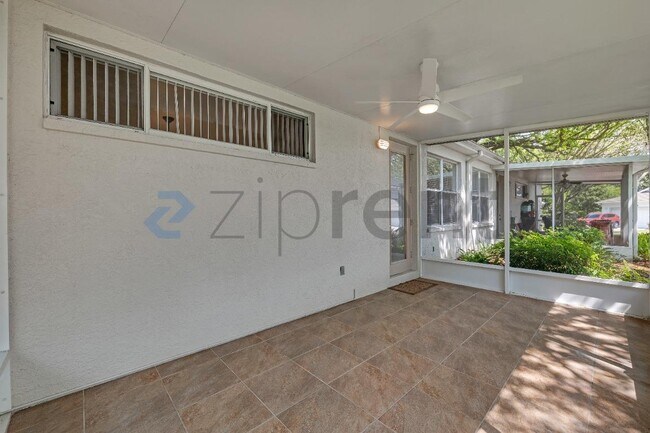 Building Photo - 8539 Alexandra Arbor Ln