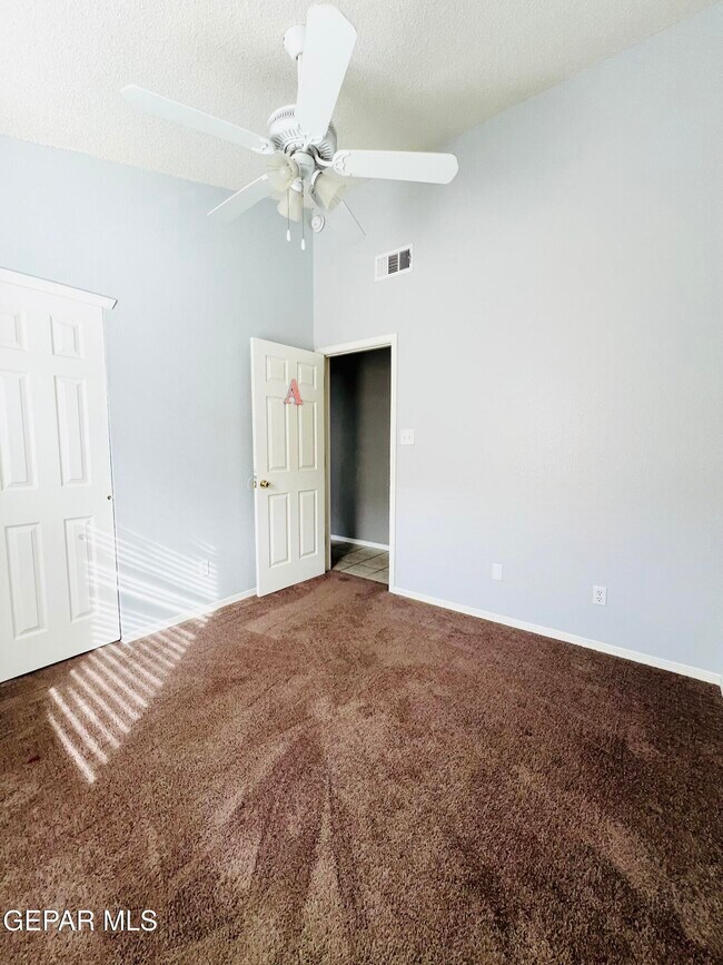 Building Photo - 12369 Tierra Apache Rd