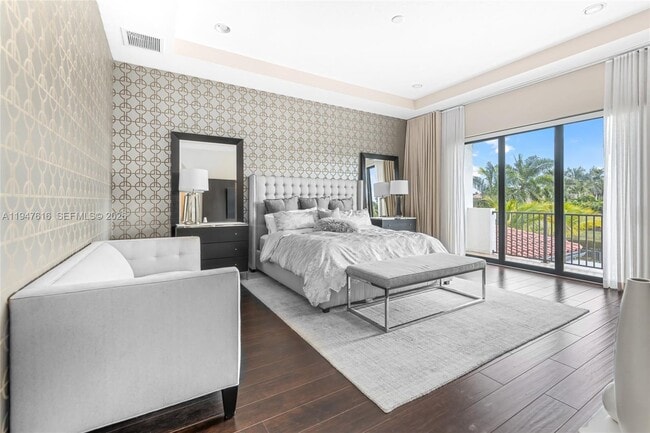 Building Photo - 10220 Sweet Bay Ct