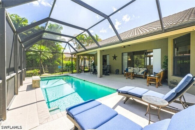 Building Photo - 18127 Royal Hammock Blvd