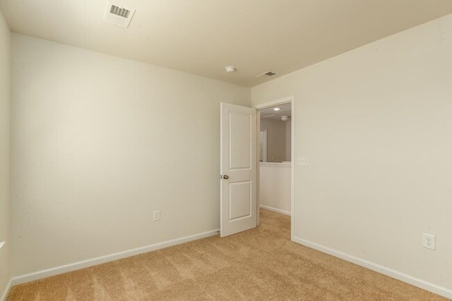 Building Photo - 5700 Redgum Dr