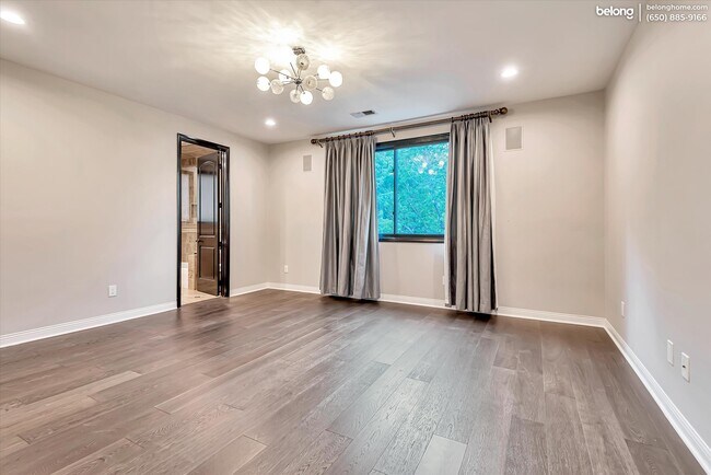 Building Photo - 25644 Queenscliff Ct