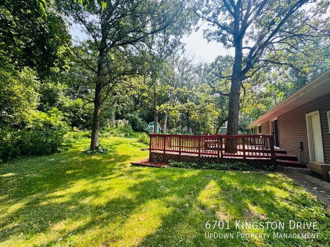 Building Photo - 6701 Kingston Dr