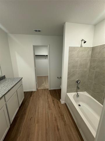 Building Photo - 5817 Cherry Holw Wy