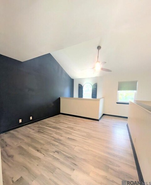 Building Photo - 141 E Boyd Dr