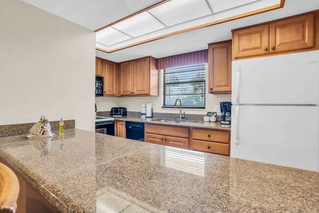 Building Photo - 600 Neapolitan Way