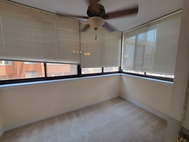 Building Photo - 1BR Condo Two Blocks from Ballston Metro