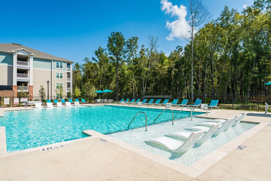 Building Photo - Mosby Ingleside