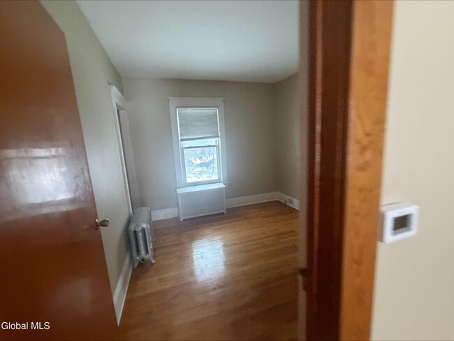 Building Photo - 5 Mockingbird Hill