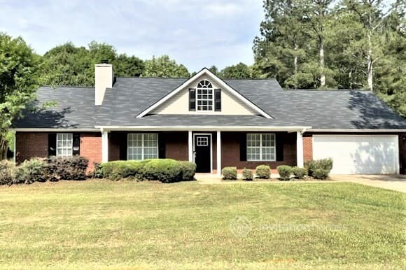 Primary Photo - 140 Oak Hill Dr