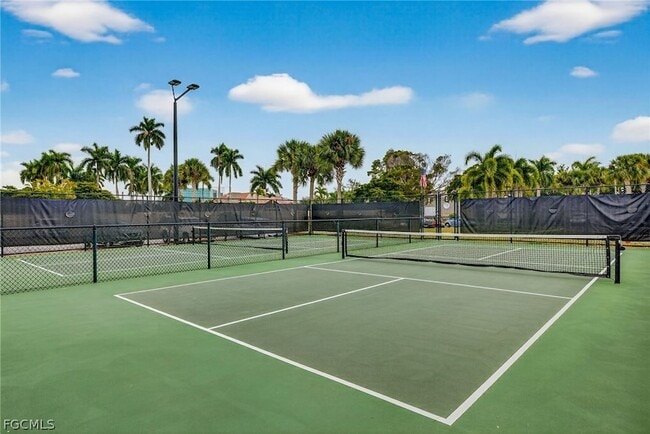 Building Photo - 7430 Lake Breeze Dr