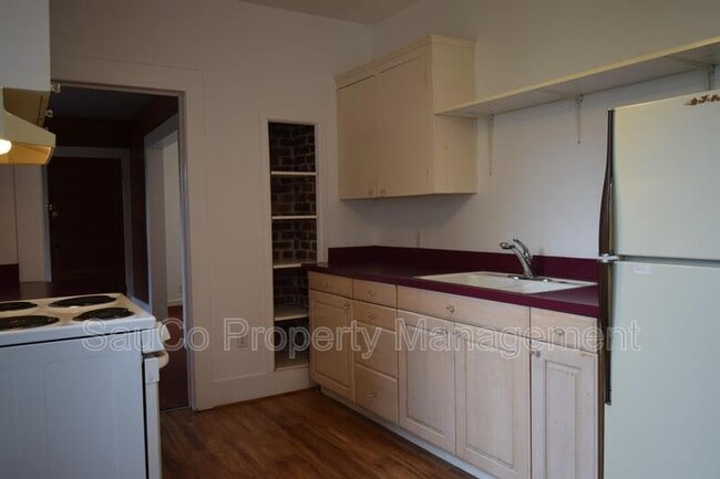 Building Photo - 2114  A. Street - 2