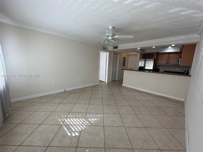 Building Photo - 151 NE 16th Ave