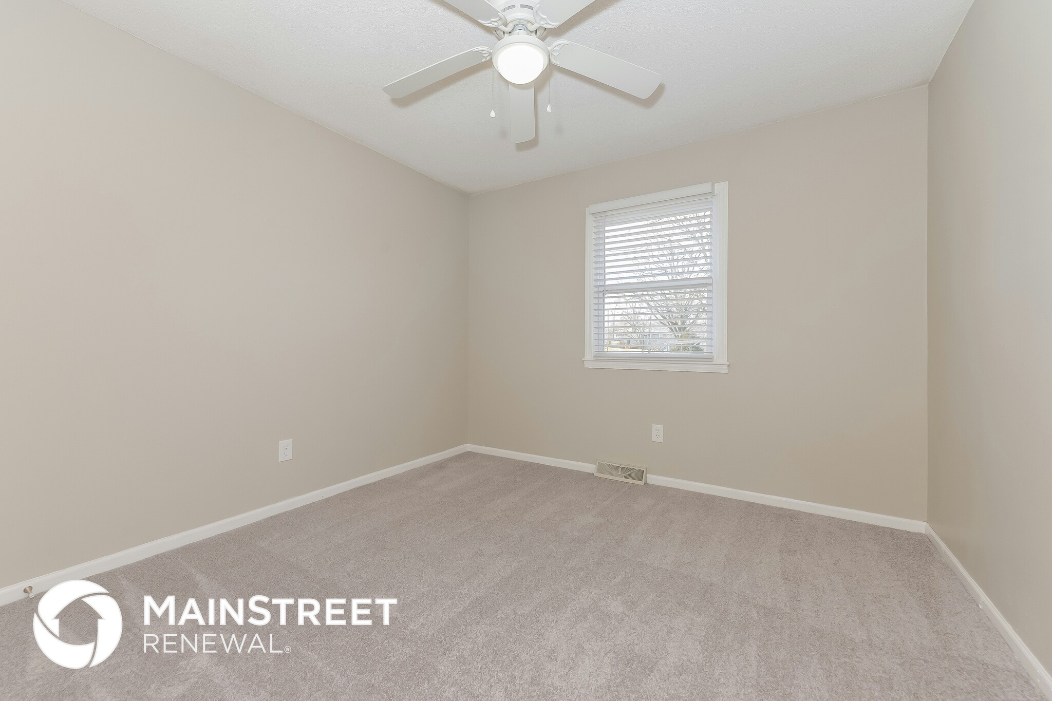 Building Photo - 8301 Laurel Ave