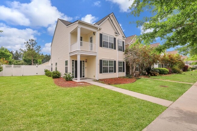 Building Photo - End Unit Townhome For Lease in Godley Park