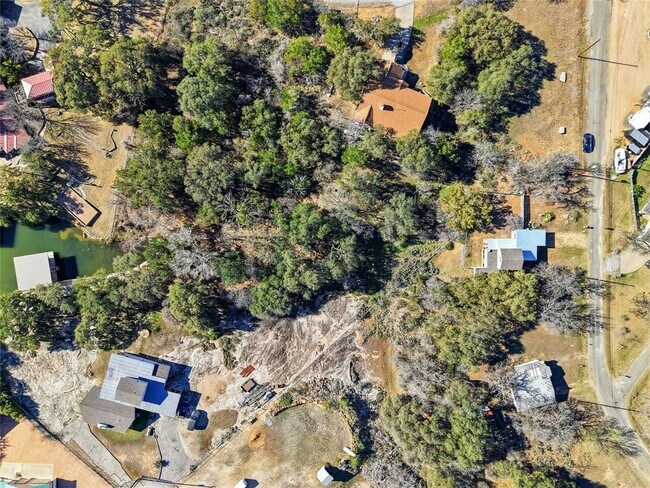 Building Photo - 2505 Belaire W Ln