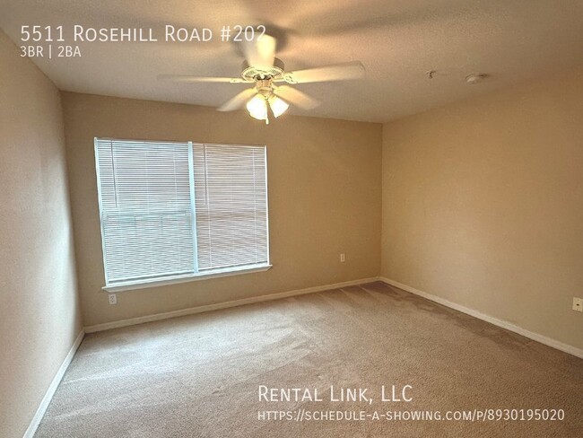 Building Photo - Charming 3-Bed, 2-Bath Condo with 1,499 Sq...