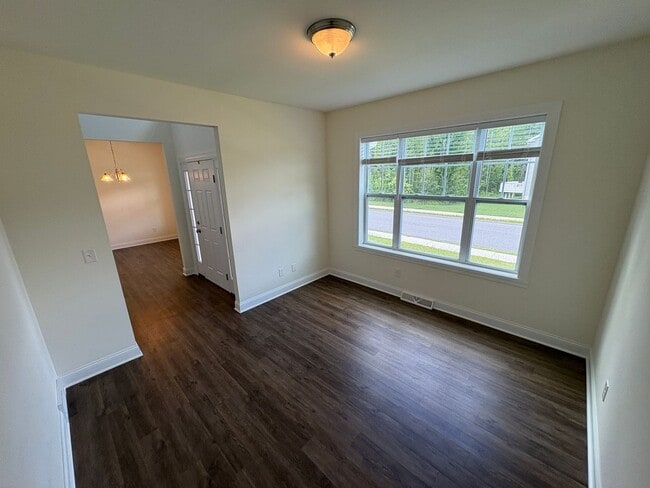 Building Photo - Charming 4 bedroom 3 bath in Ballston Lake #