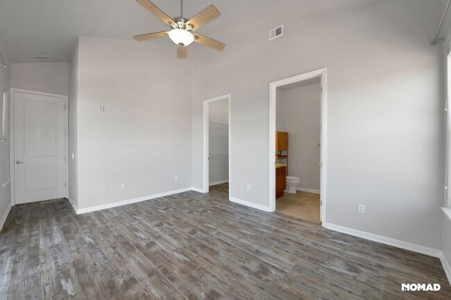 Building Photo - Two each: Bed, Bath, Parking, Storage Unit...