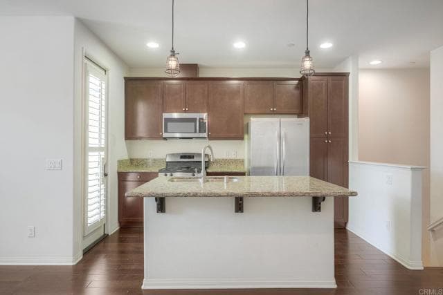 Building Photo - 5063 Waterview Way