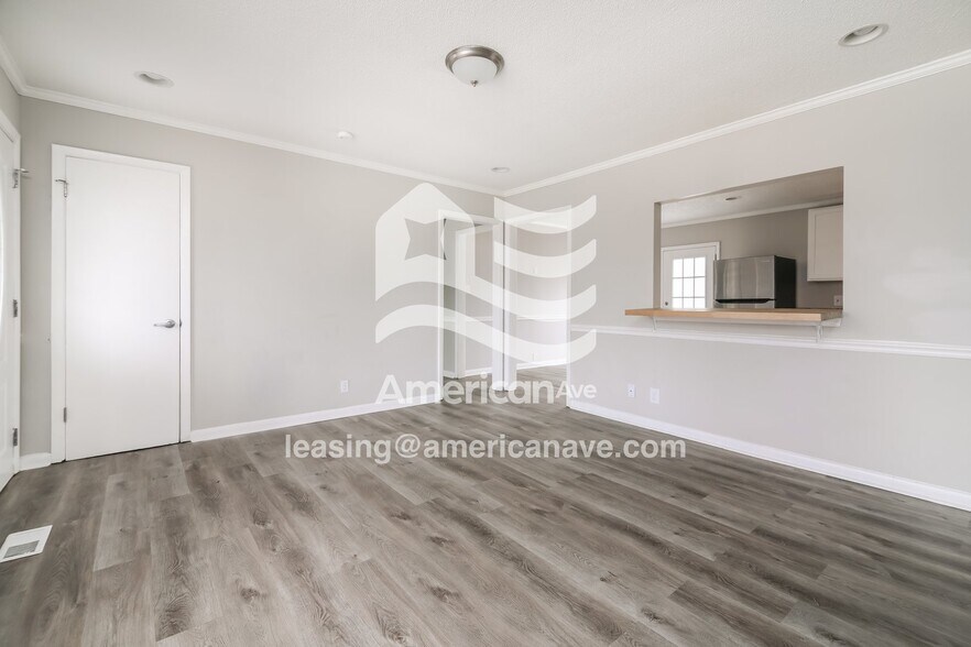 Building Photo - 3102 Player Ave