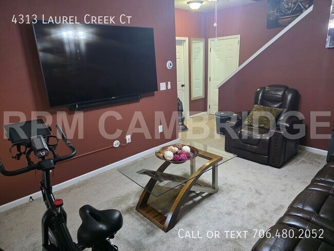 Building Photo - 4313 Laurel Creek Ct SE