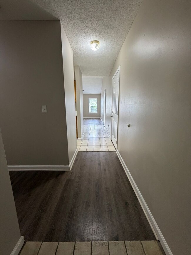 Building Photo - 46/48 Widgeon Way