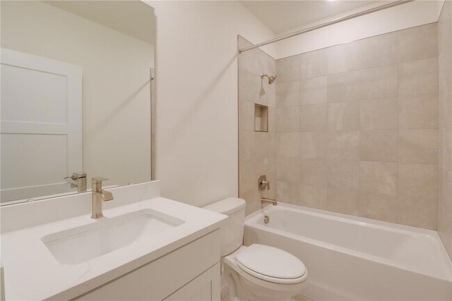 Building Photo - 5212 SW 40th Cir