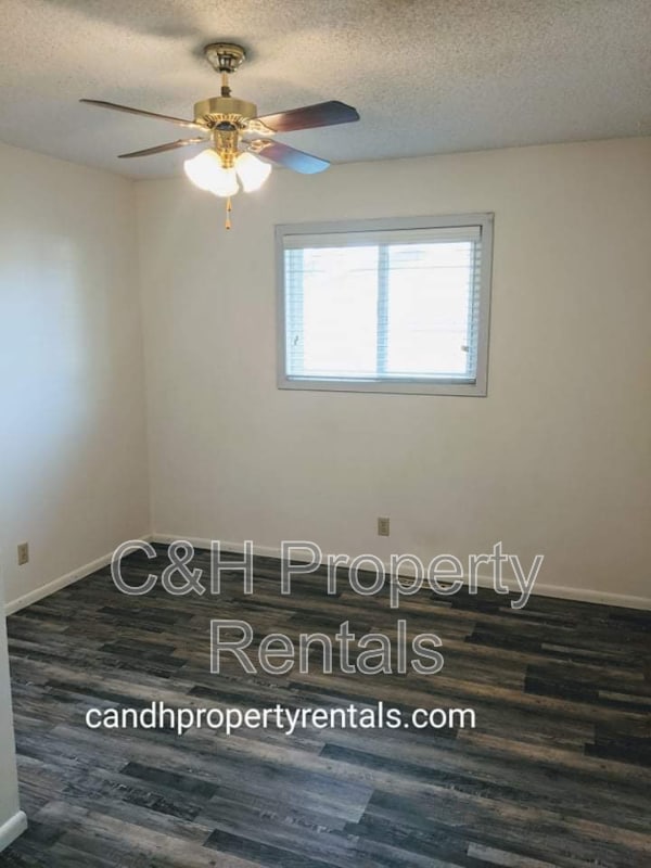 Building Photo - 1507 Elaine St