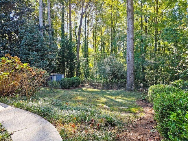 Building Photo - 1125 Willivee Dr