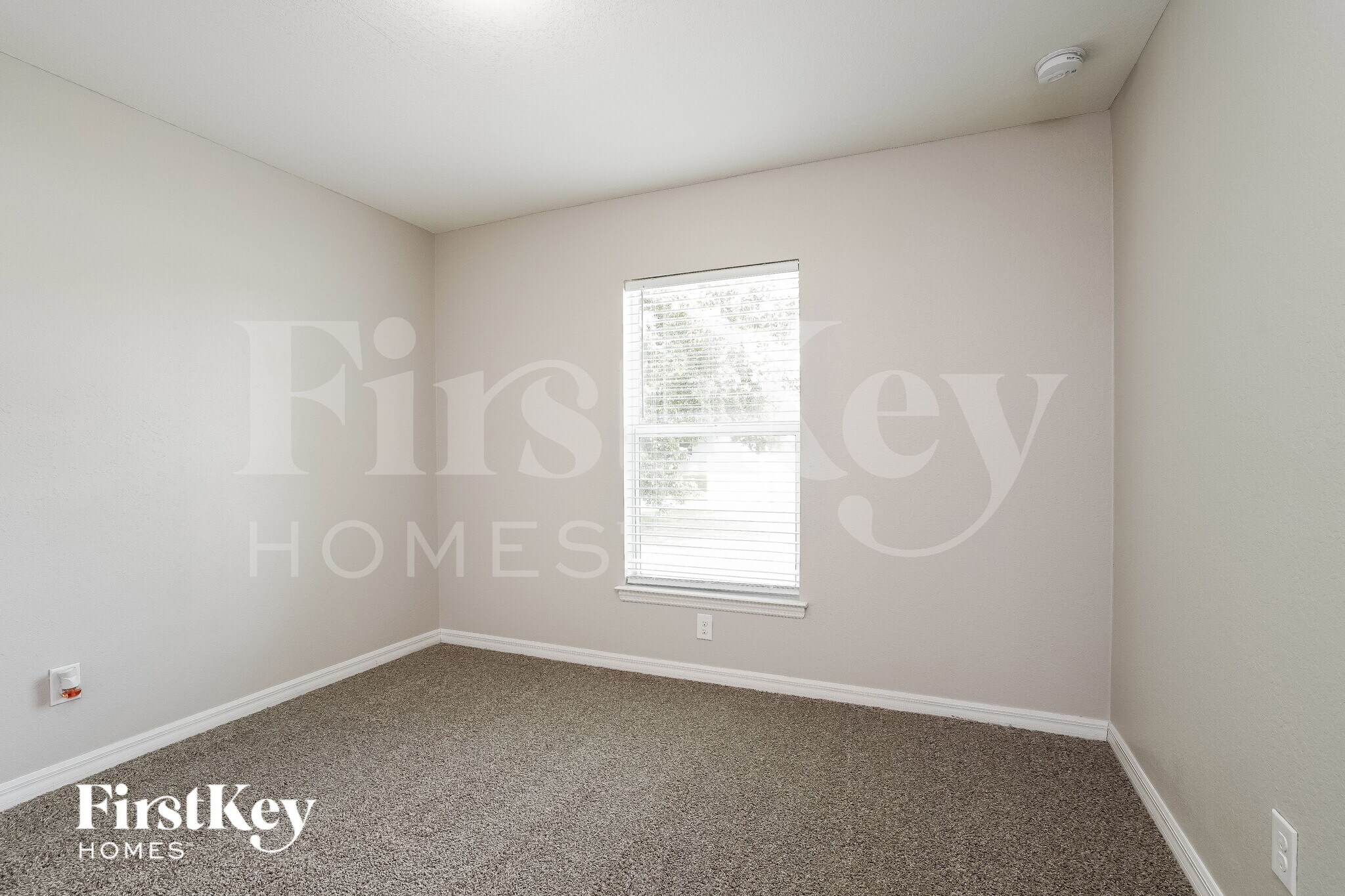 Building Photo - 1113 NW 1st Ave