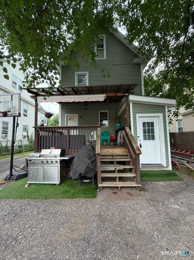 Building Photo - 844 Colorado Ave