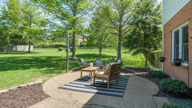 Building Photo - Modern Remodeled 4 Bedroom Rental Home in Brentwood