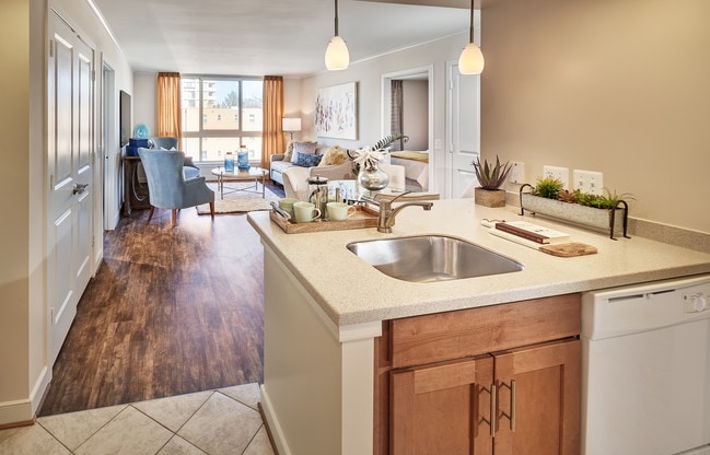 Building Photo - Henderson Park