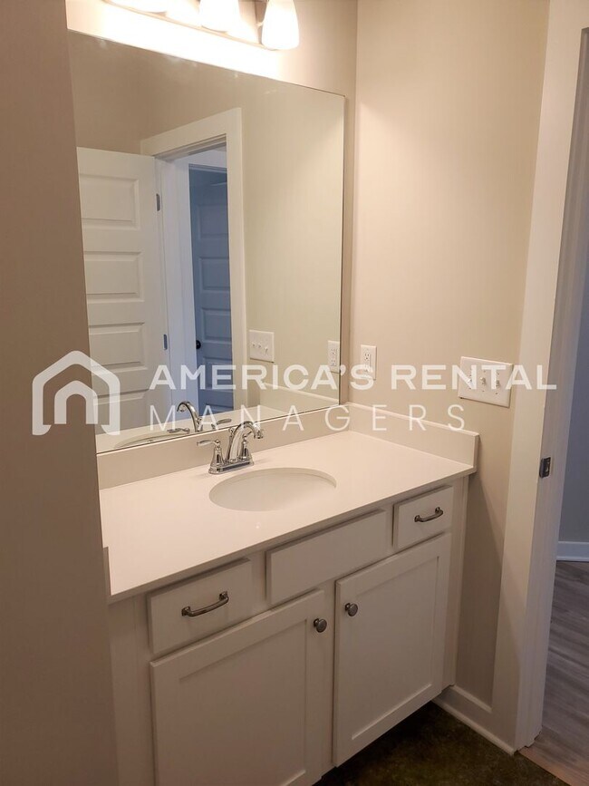 Building Photo - Spacious home for Rent in Clanton, AL!! COMING SOON!!