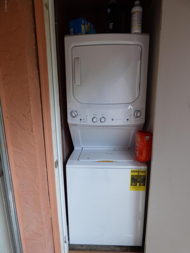 Building Photo - 3401 Townsend Blvd