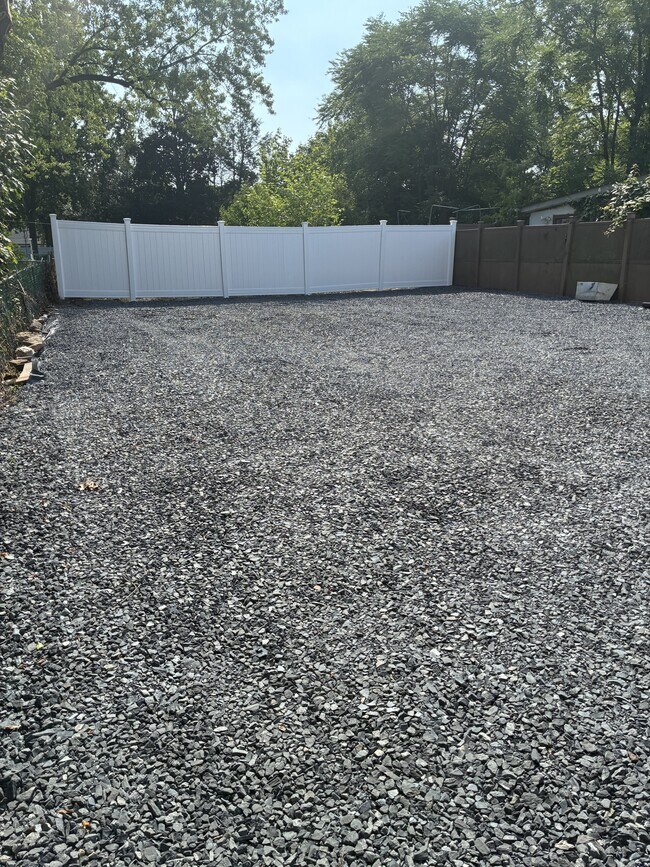 Building Photo - 420 Klockner Rd