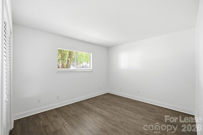 Building Photo - 2900 Heathstead Place