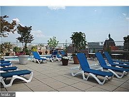 Building Photo - 1325 18th St NW
