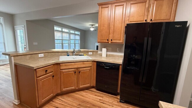 Building Photo - 17239 Knoxwood Dr