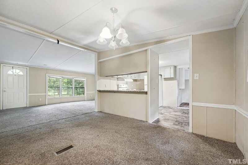 Building Photo - 201 Riverview Dr