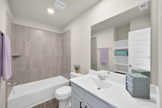 Building Photo - 3346 Torrey Pines Dr