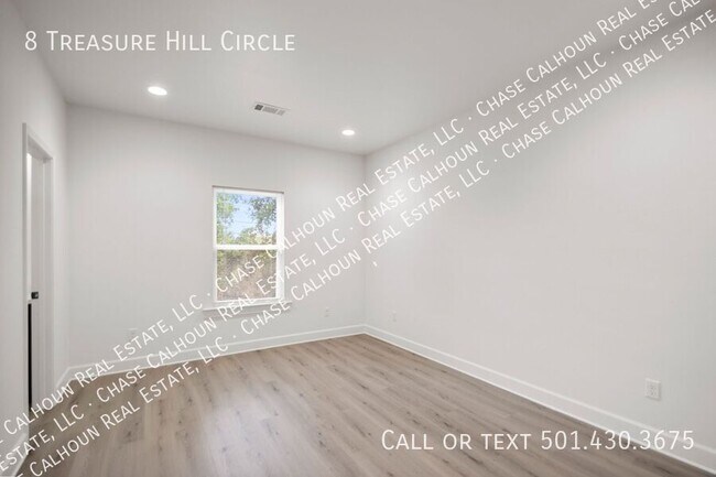 Building Photo - 8 Treasure Hill Cir