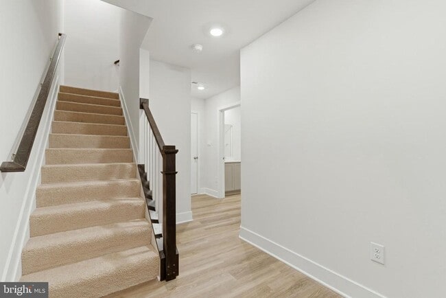 Building Photo - 10632 Meridian Hill Way