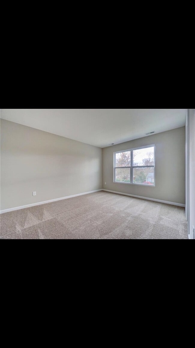 Building Photo - 505 Hicks Ave