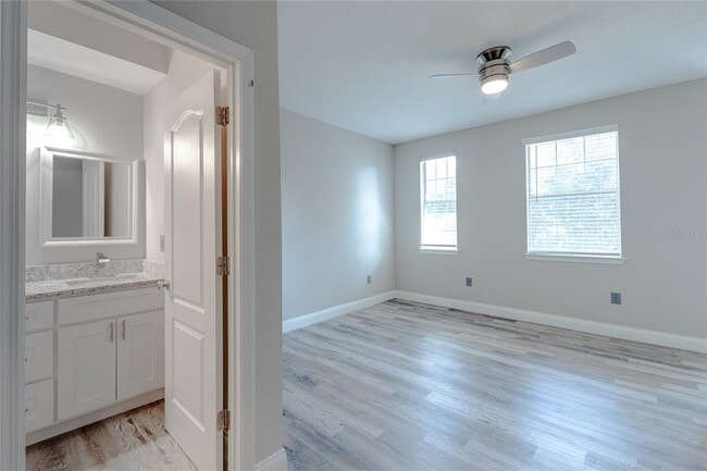 Building Photo - 12012 Villanova Dr